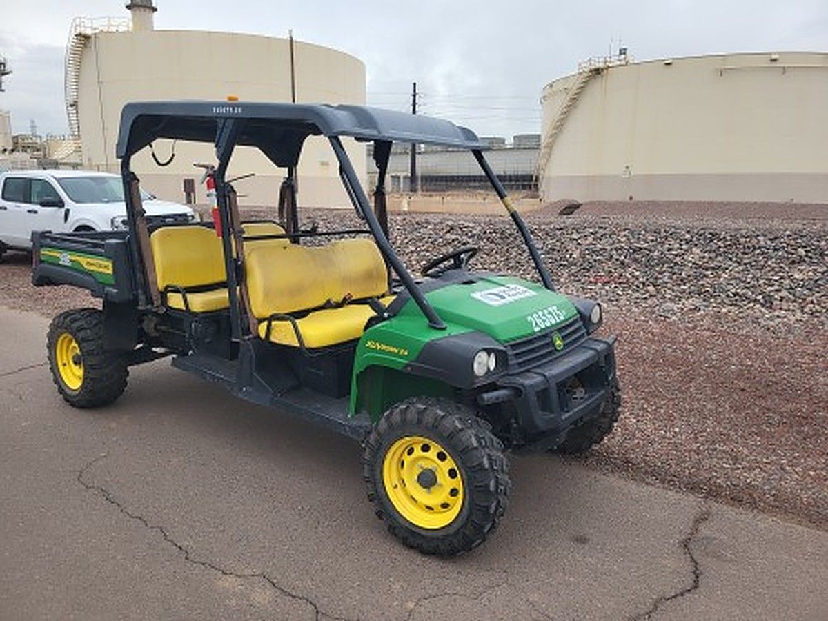 JOHN DEERE XUV855MS4 photo 2