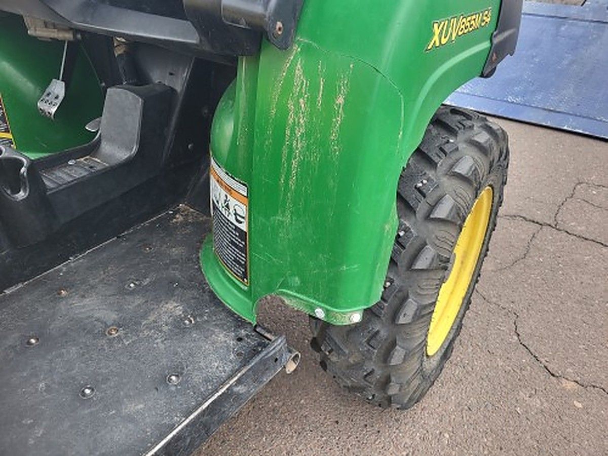 JOHN DEERE XUV855MS4 photo 12