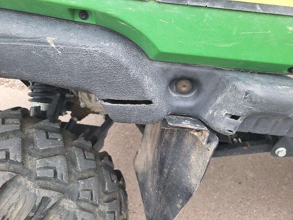 JOHN DEERE XUV855MS4 photo 5