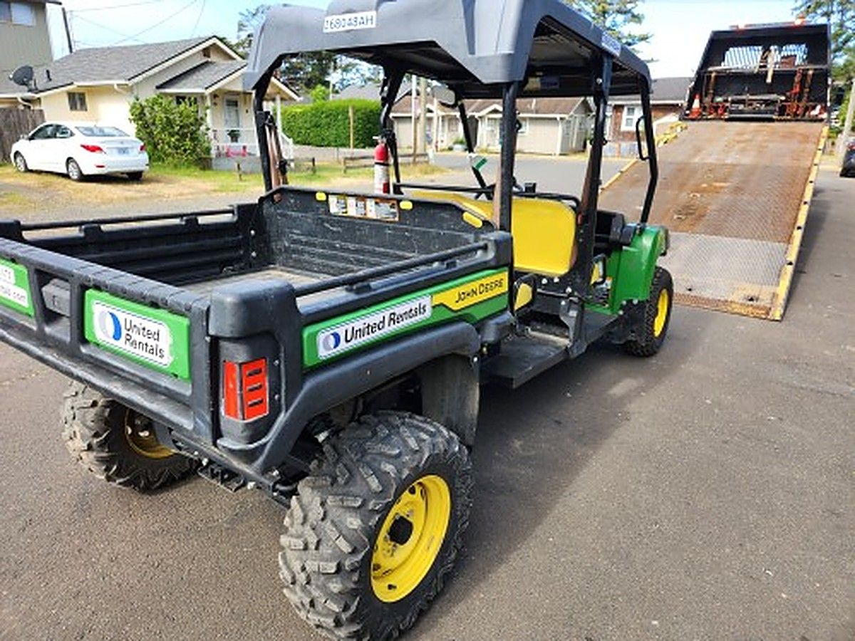 JOHN DEERE XUV855MS4 photo 3