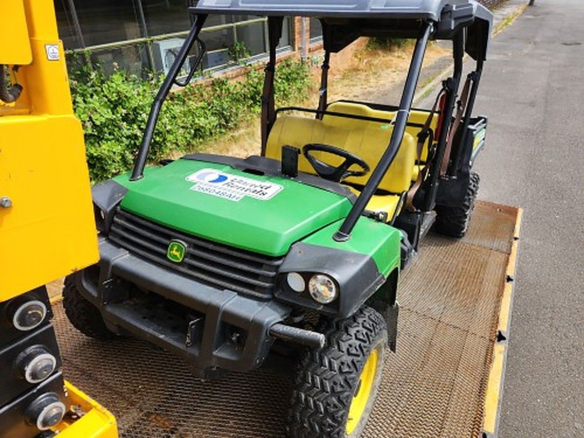 JOHN DEERE XUV855MS4 photo 8