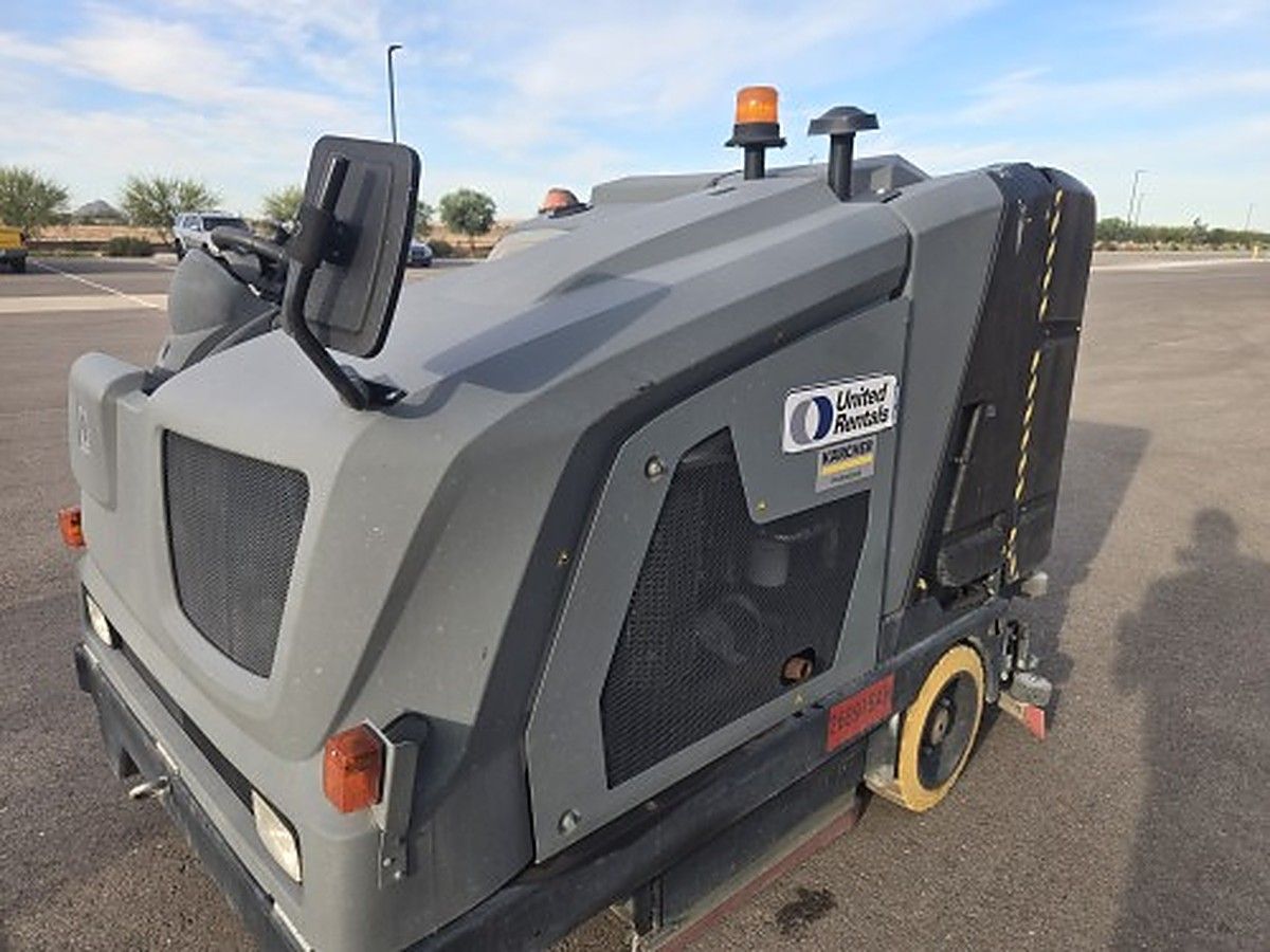 KARCHER B 300 RI LPG photo 2