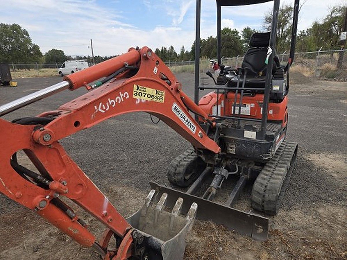 KUBOTA U17 photo 3