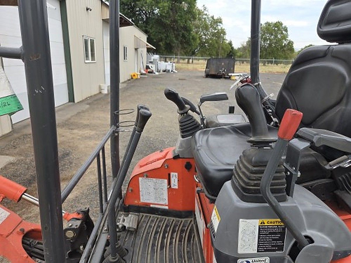 KUBOTA U17 photo 8