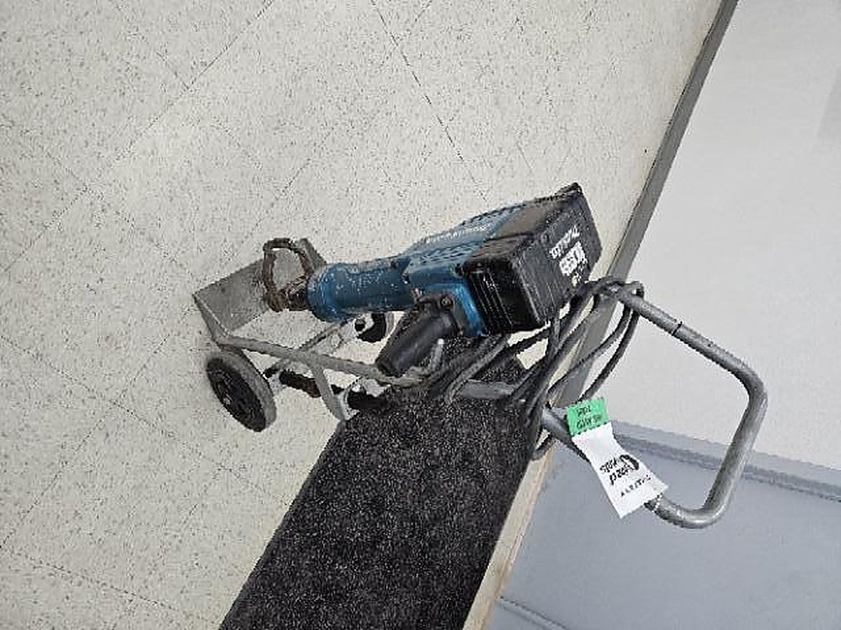 MAKITA HM1810X3 photo 2