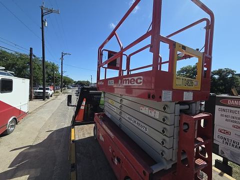 2021 MEC 4046SE Scissor Lift 39-40' Electric 45-48"Wide