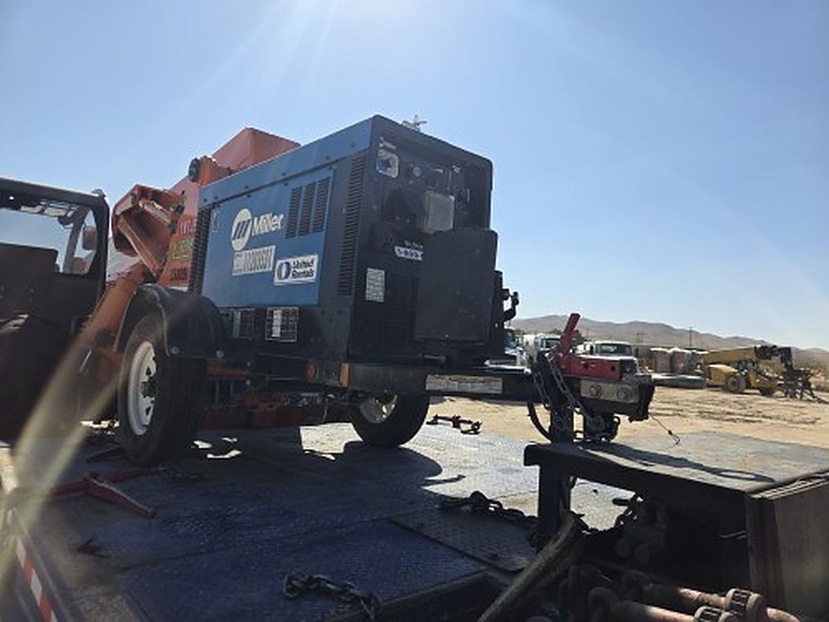 2021 MILLERELEC BIG BLUE 300R for sale in Las Vegas, NV