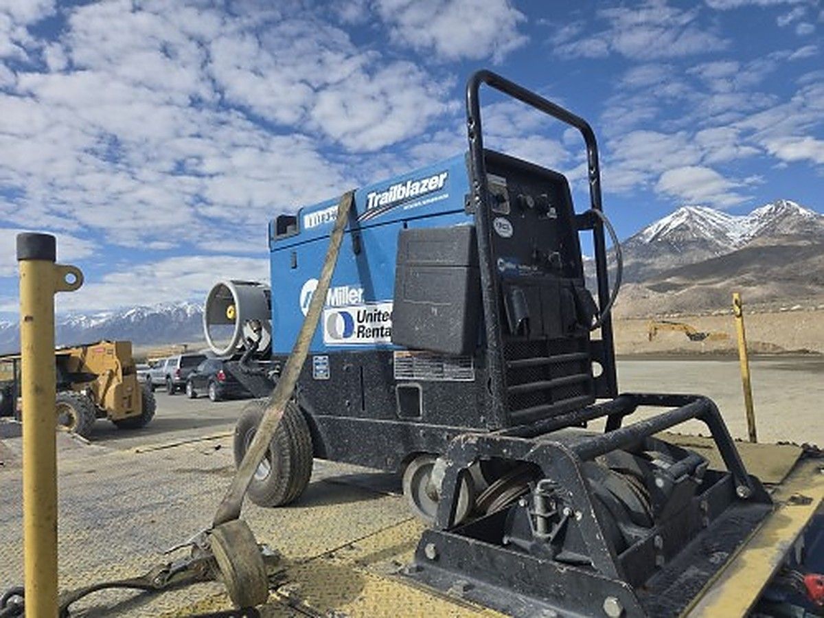 MILLERELEC TRAILBLAZER 325 photo 7