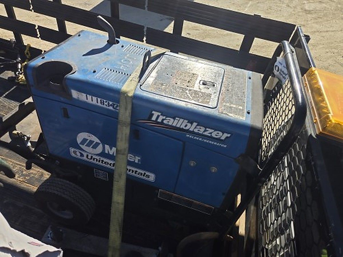 MILLERELEC TRAILBLAZER 325 photo 3