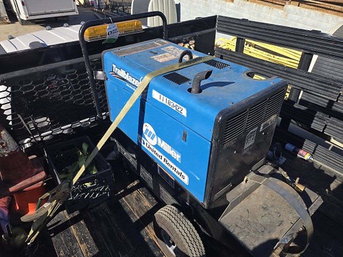 MILLERELEC TRAILBLAZER 325 photo 4