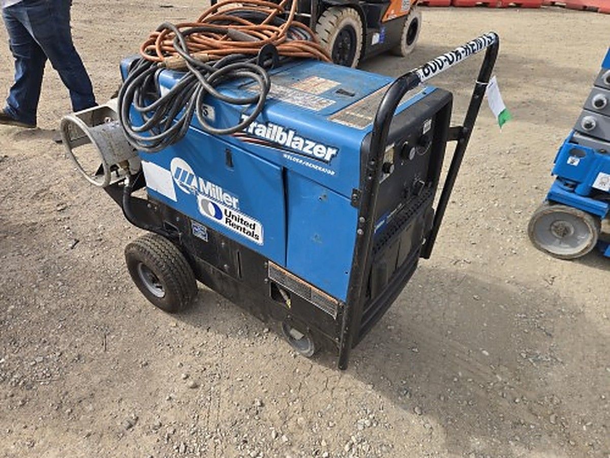 MILLERELEC TRAILBLAZER 325 photo 4
