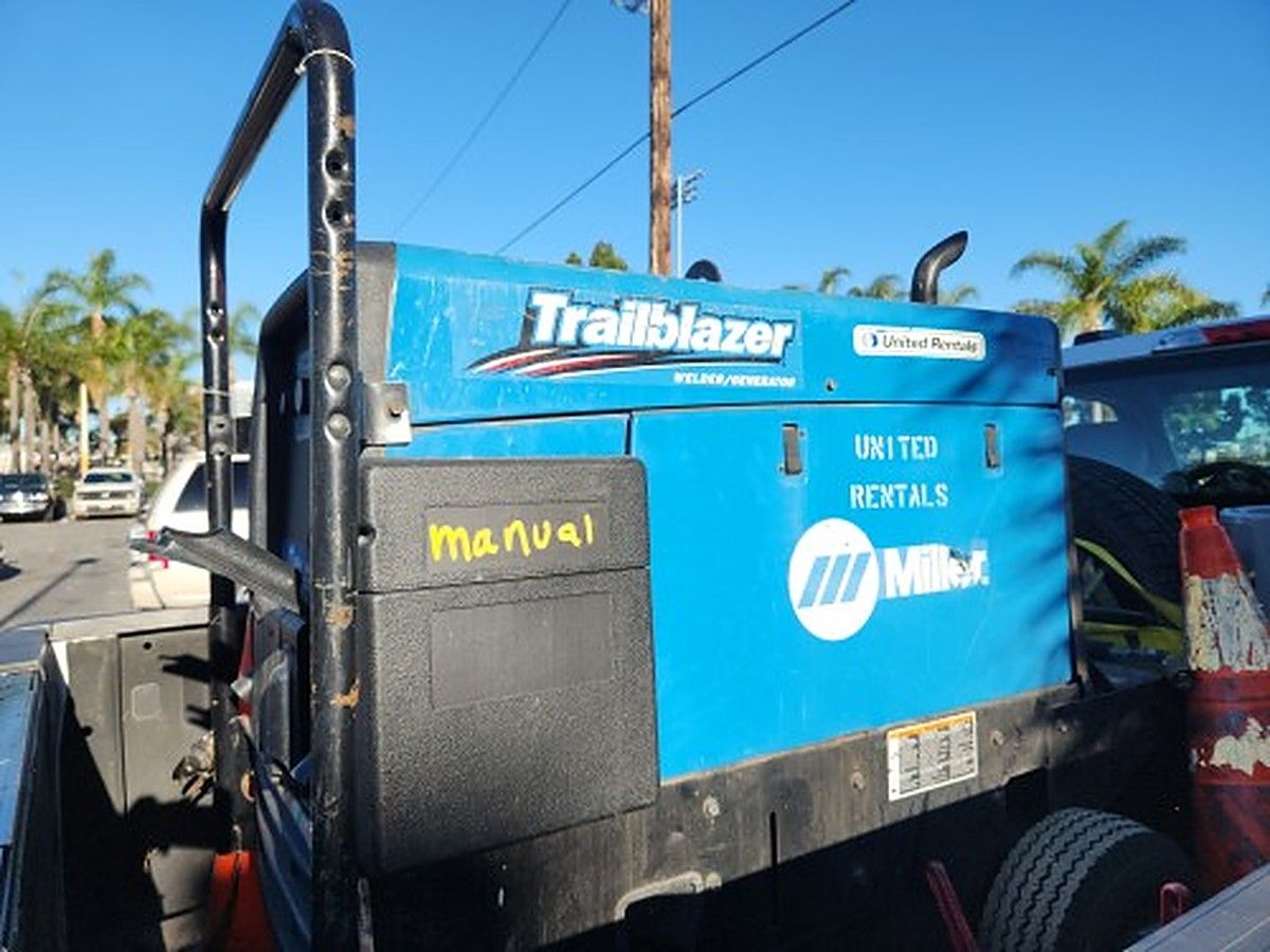 MILLERELEC TRAILBLAZER 325 photo 4