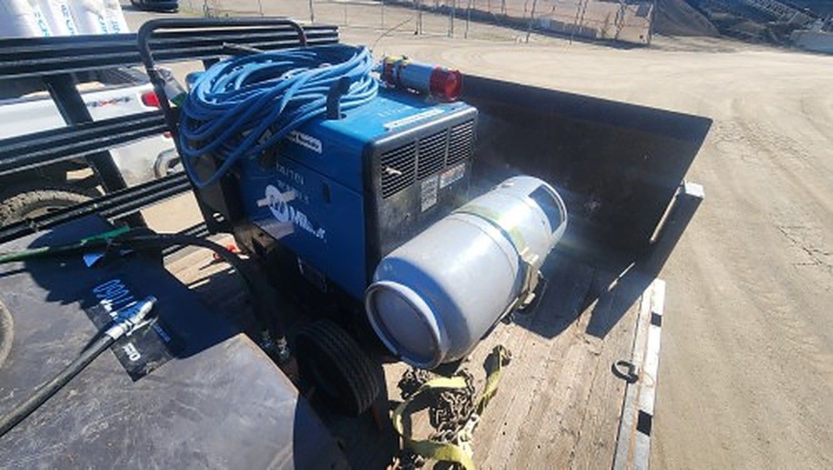 MILLERELEC TRAILBLAZER 325 photo 7