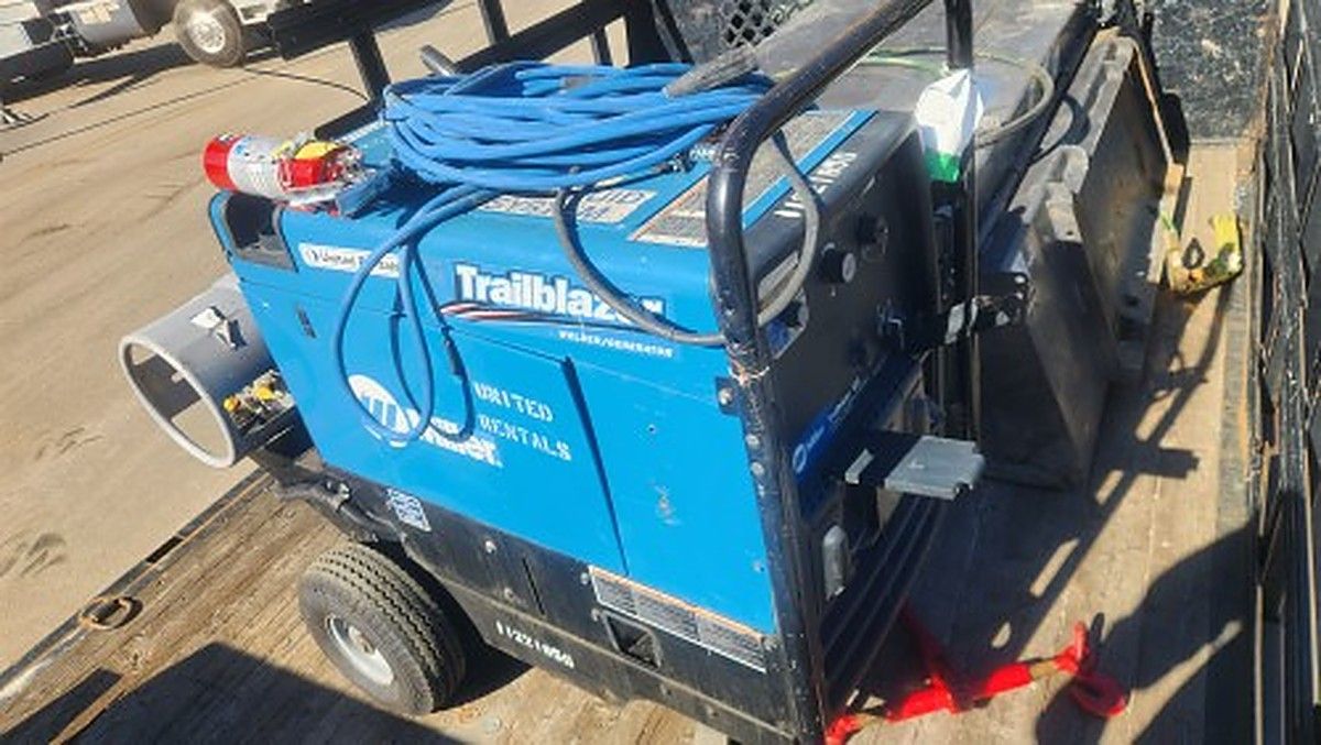 MILLERELEC TRAILBLAZER 325 photo 9