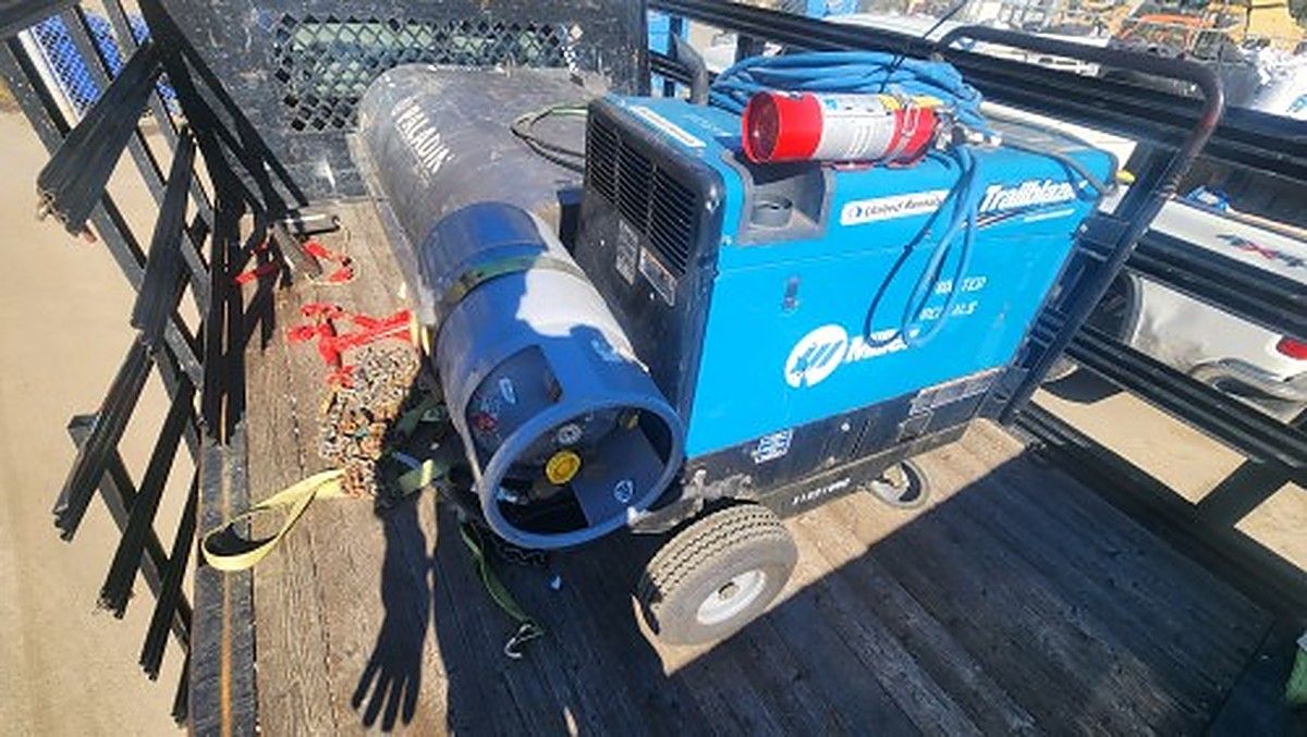 MILLERELEC TRAILBLAZER 325 photo 10
