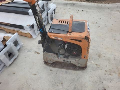 2021 MULTIQUIP MVH208GH Vib Plate Reversible 7000-8599# Impact