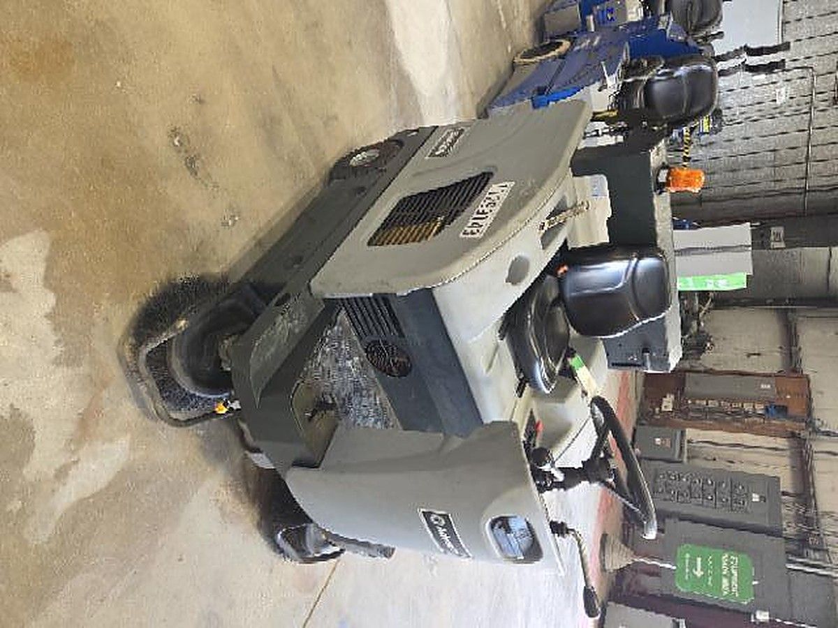 NILFISK SW4000 49 photo 2