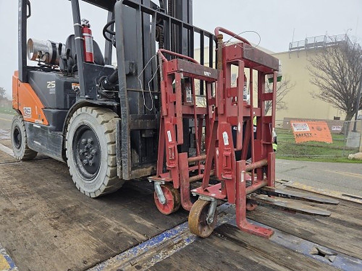 ROL-A-LIFT M-8 photo 2