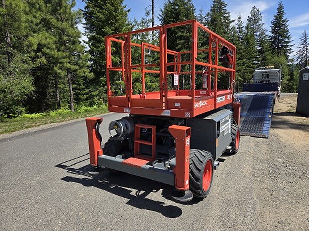 SKYJACK SJ6826RT photo 3