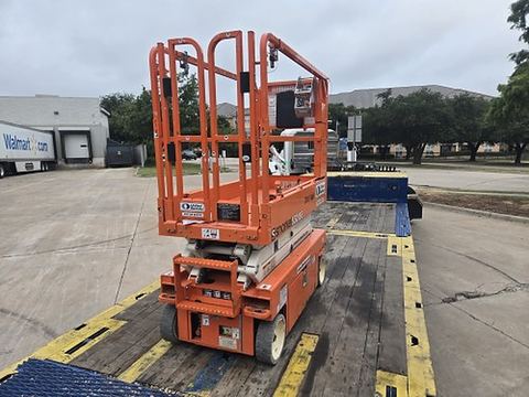 2021 SNORKEL S3215E Scissor Lift 14-18' Electric