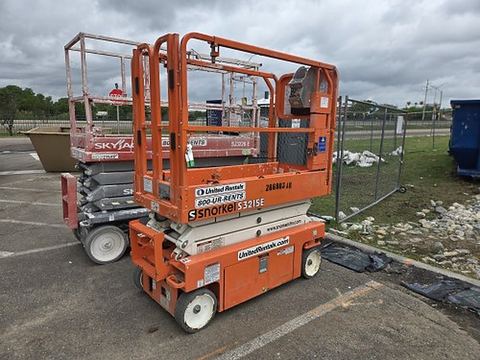 2021 SNORKEL S3215E Scissor Lift 14-18' Electric