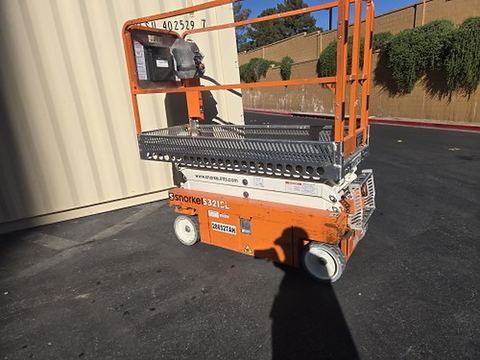 2021 SNORKEL S3215L Scissor Lift 14-18' Electric