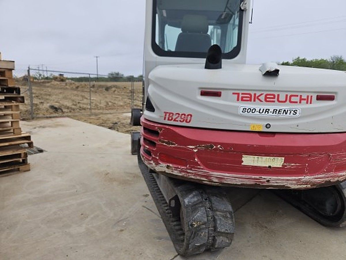 TAKEUCHI TB290C photo 2