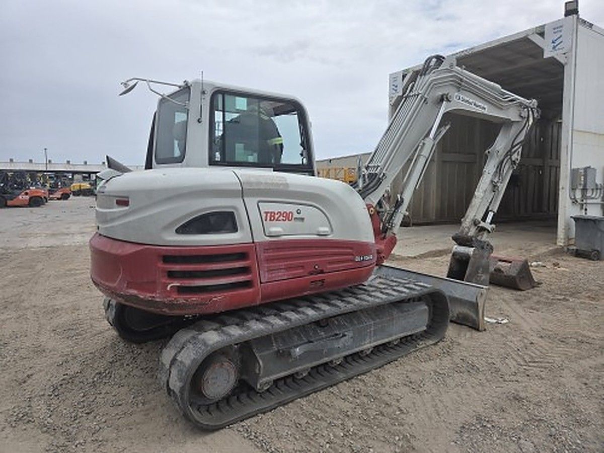 TAKEUCHI TB290C photo 2