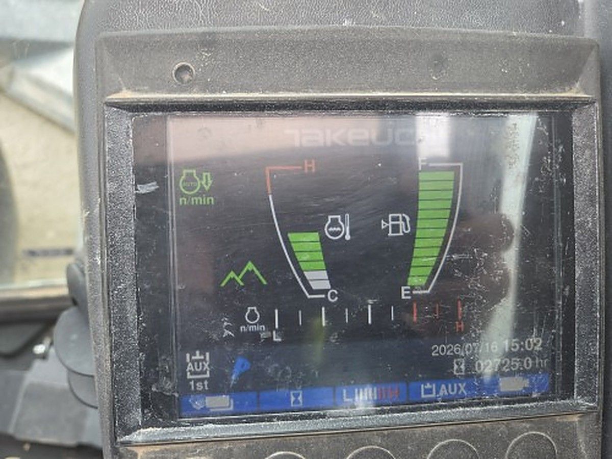 TAKEUCHI TB290C photo 6
