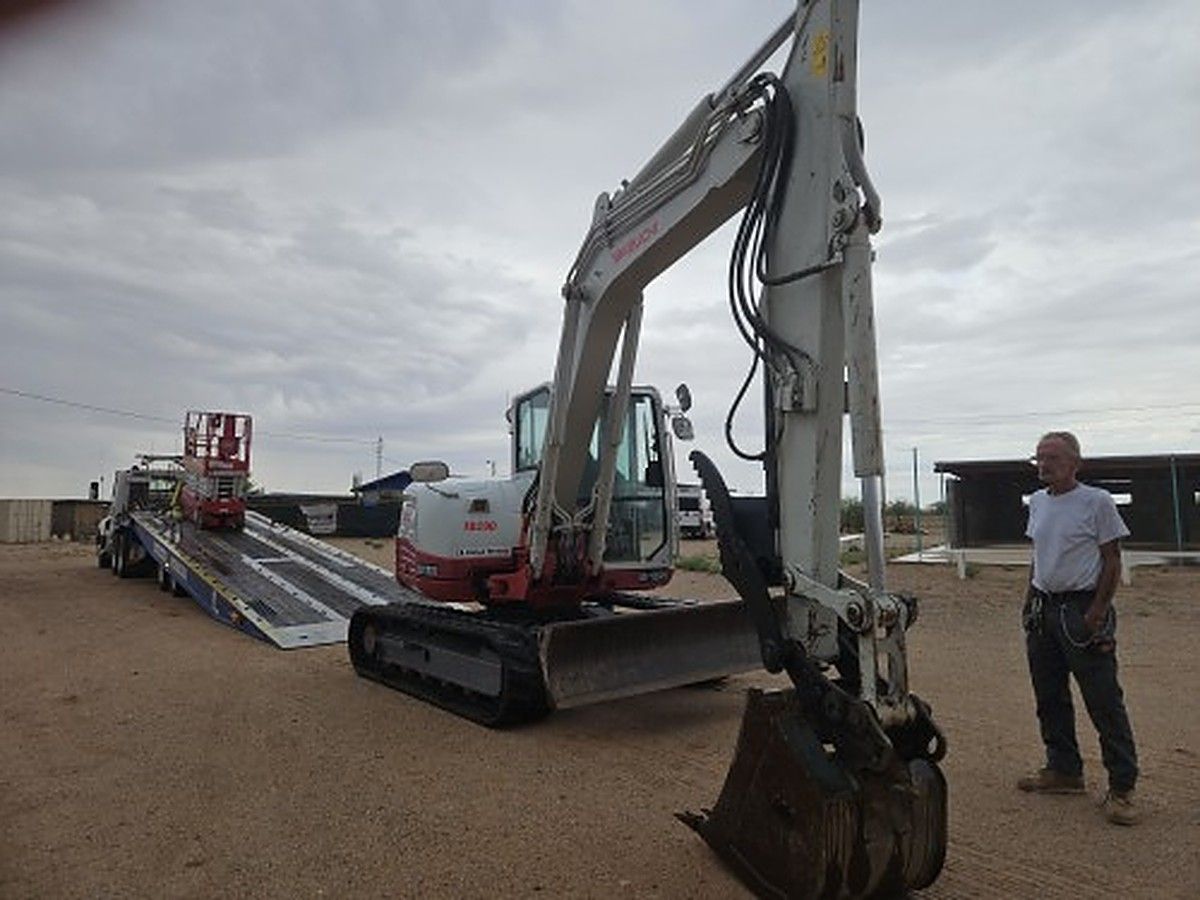 TAKEUCHI TB290C photo 3