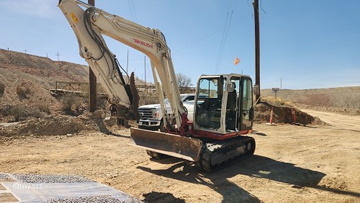 TAKEUCHI TB290C photo 3