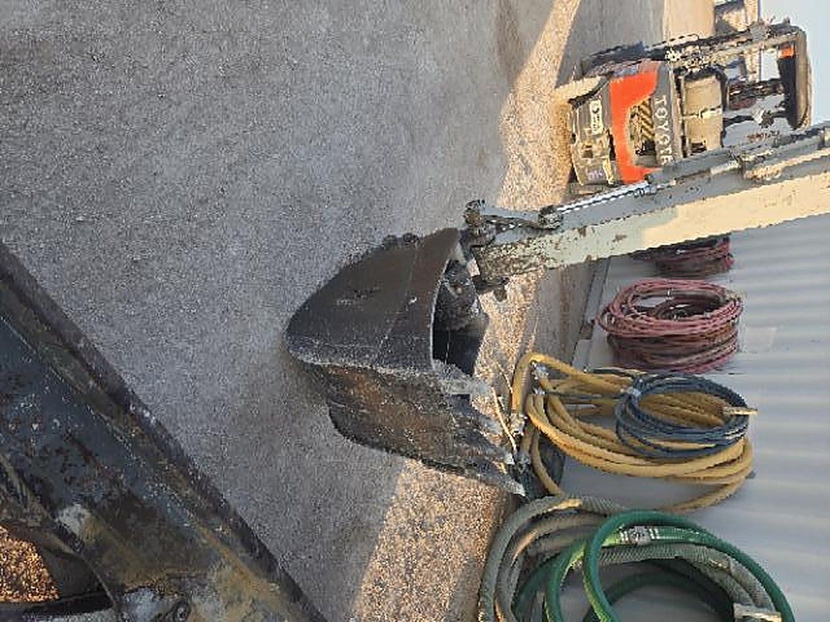 TAKEUCHI TB370CRA photo 8