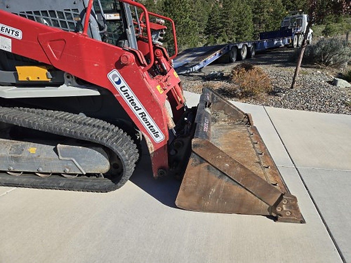 TAKEUCHI TL10V2-CR photo 13