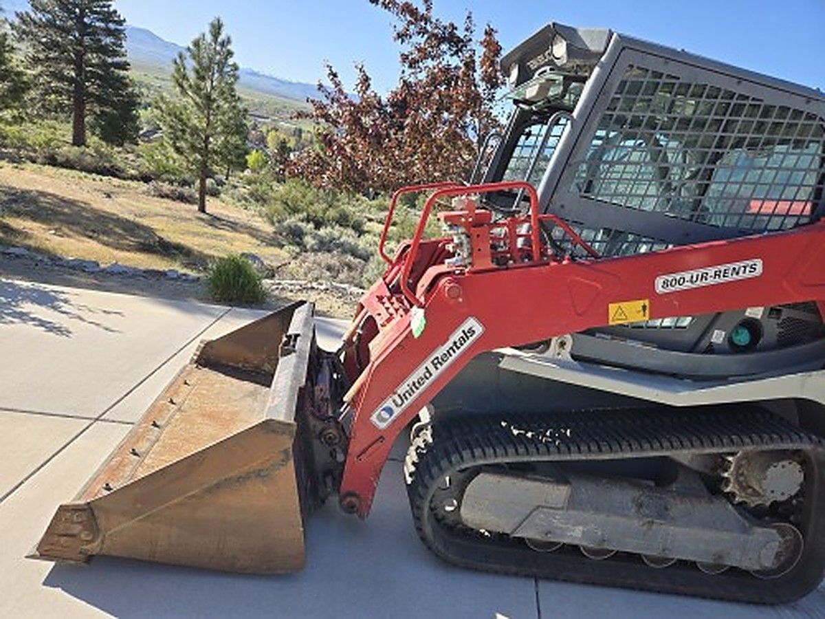 TAKEUCHI TL10V2-CR photo 3