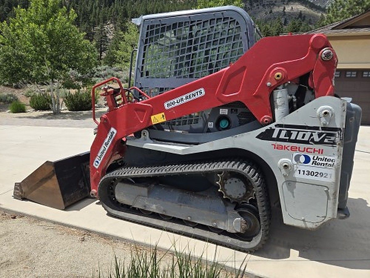TAKEUCHI TL10V2-CR photo 9