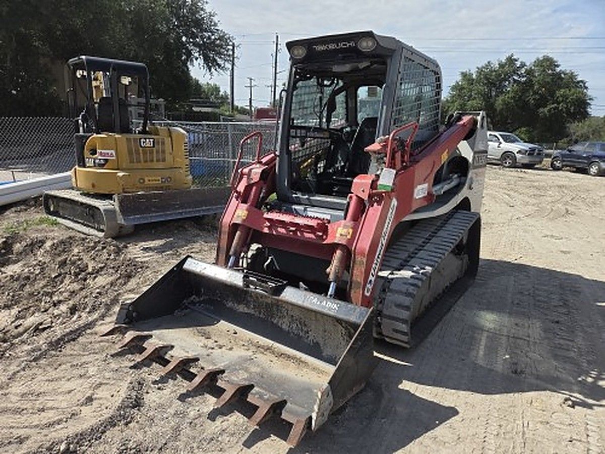 TAKEUCHI TL12R2-CR photo 5