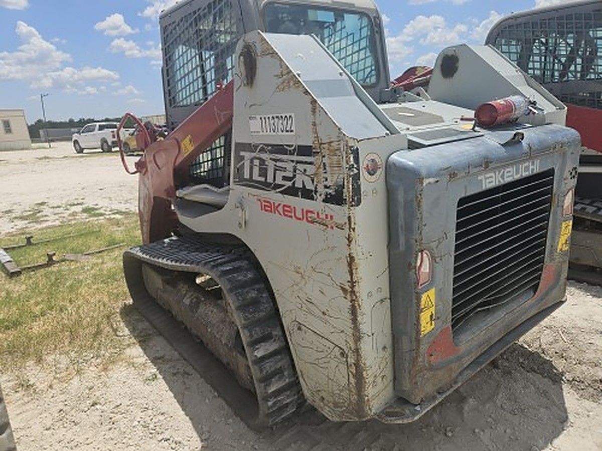 TAKEUCHI TL12R2-CR photo 2