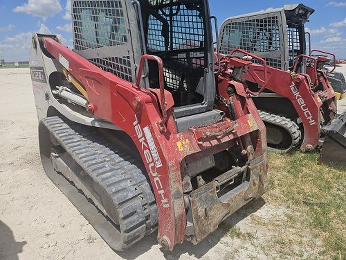 TAKEUCHI TL12R2-CR photo 5