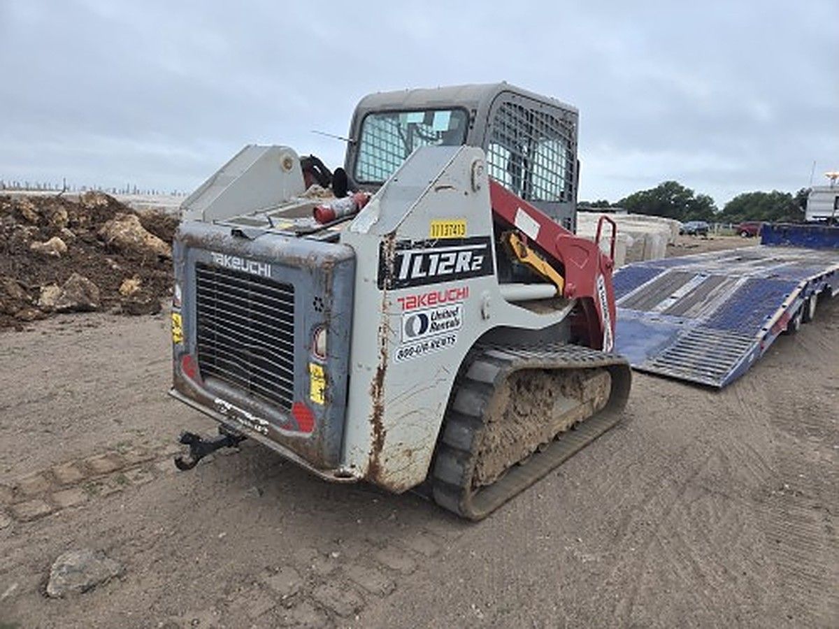 TAKEUCHI TL12R2-CR photo 6
