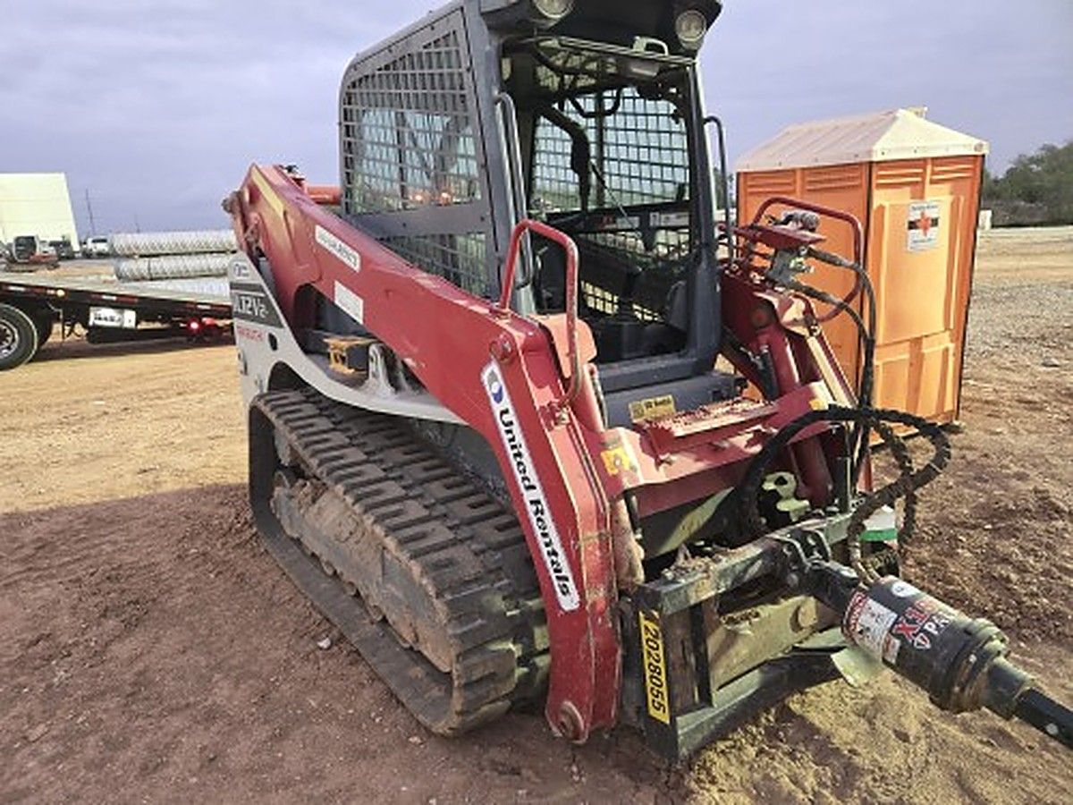 TAKEUCHI TL12R2-CR photo 4