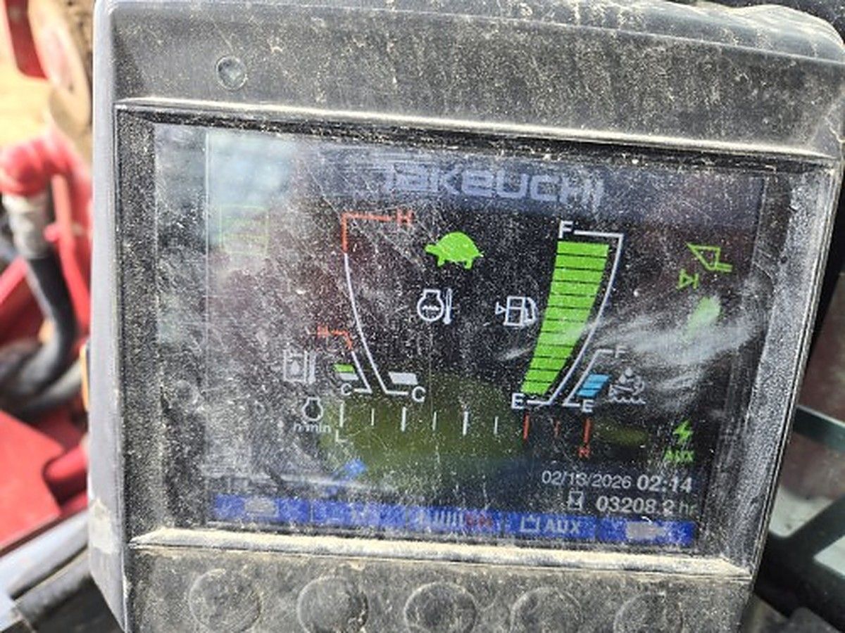 TAKEUCHI TL12R2-CR photo 6