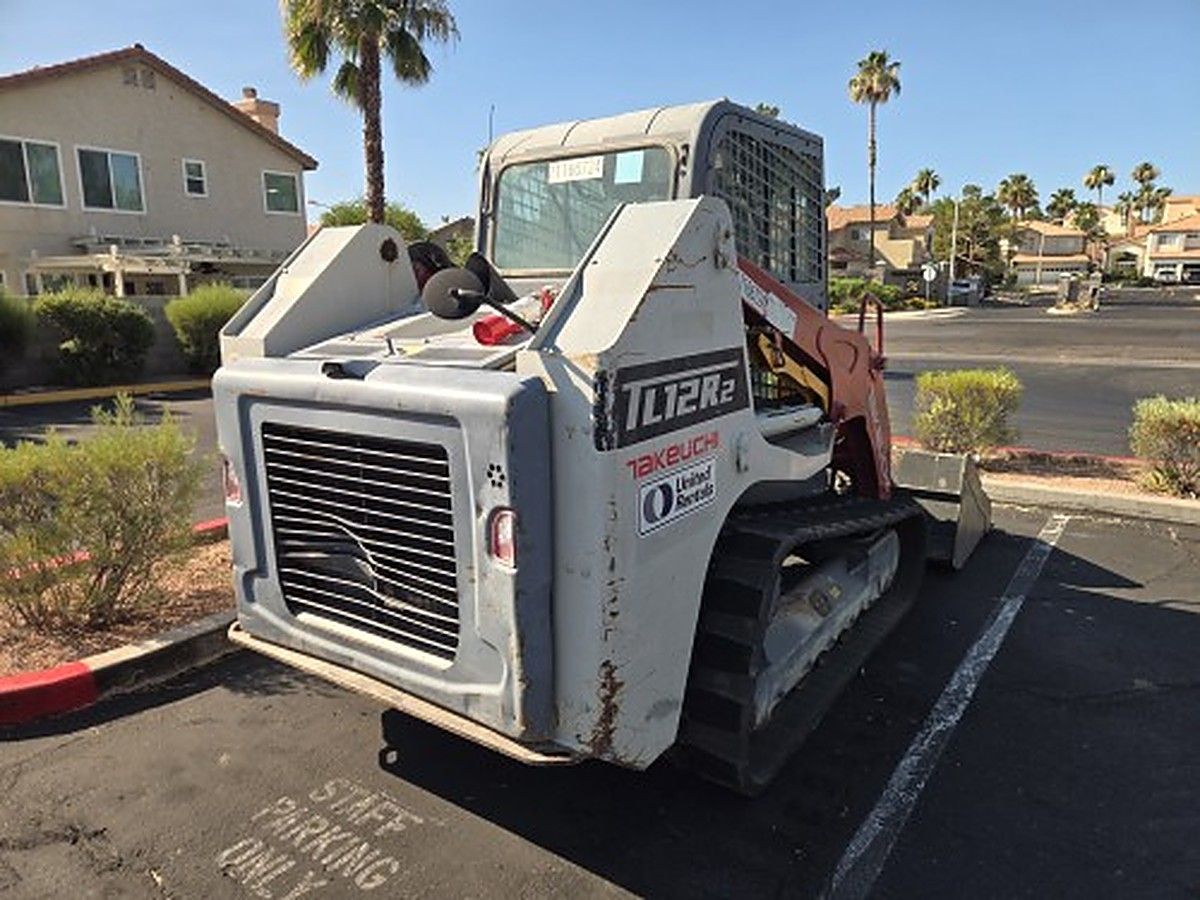 TAKEUCHI TL12R2-CR photo 3