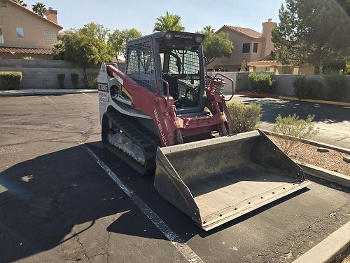 TAKEUCHI TL12R2-CR photo 8