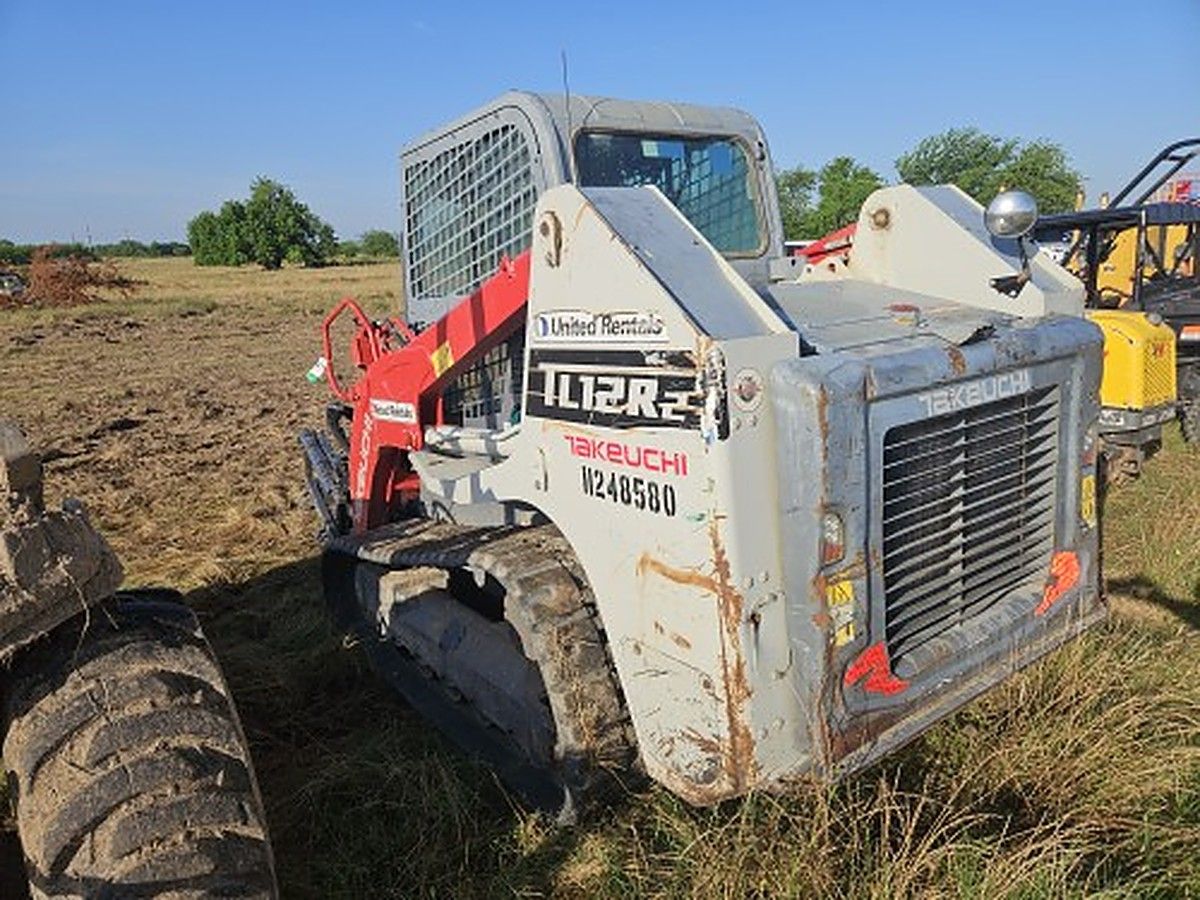 TAKEUCHI TL12R2-CR photo 4