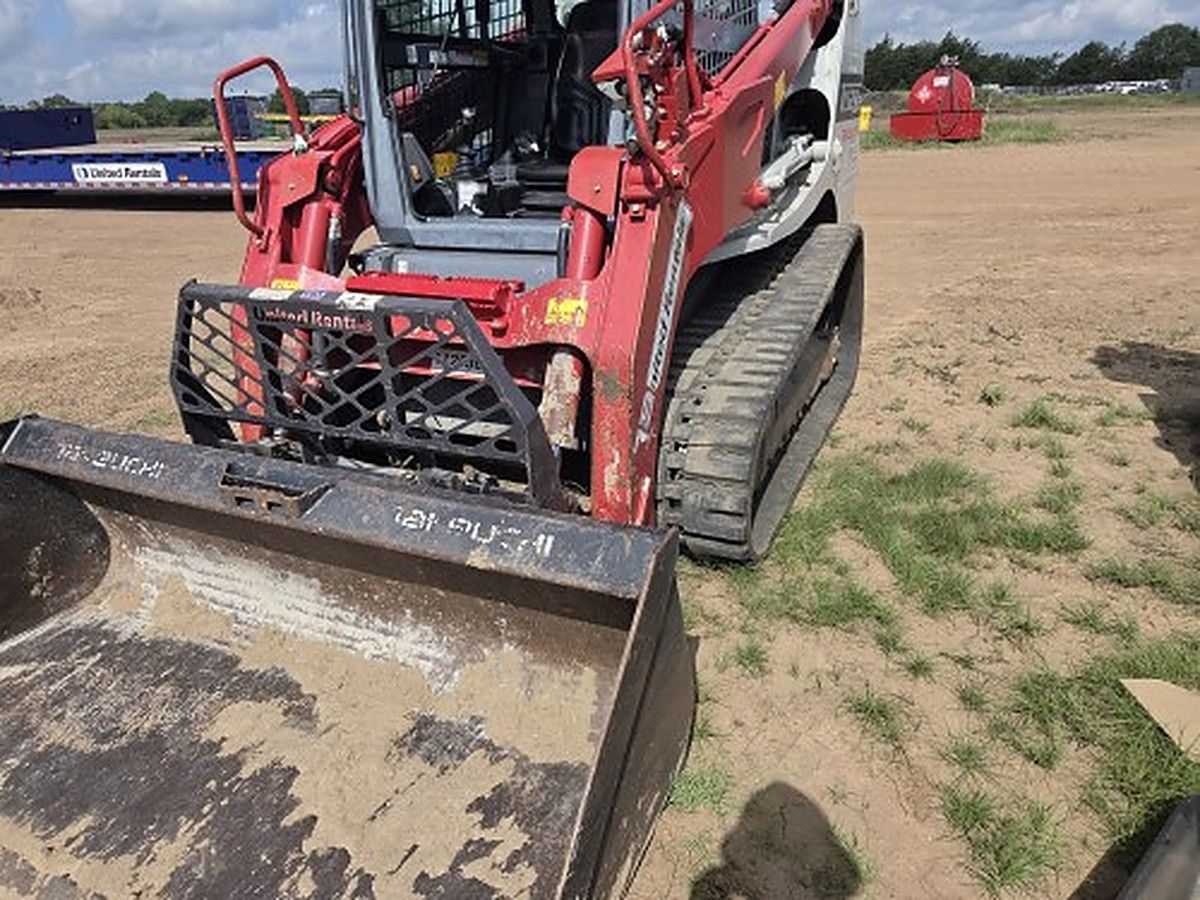 TAKEUCHI TL12R2-CR photo 5