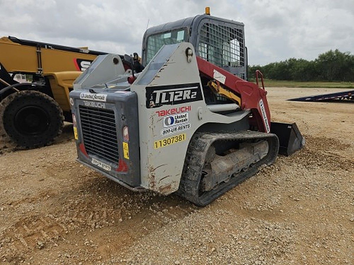 TAKEUCHI TL12R2-CR photo 3