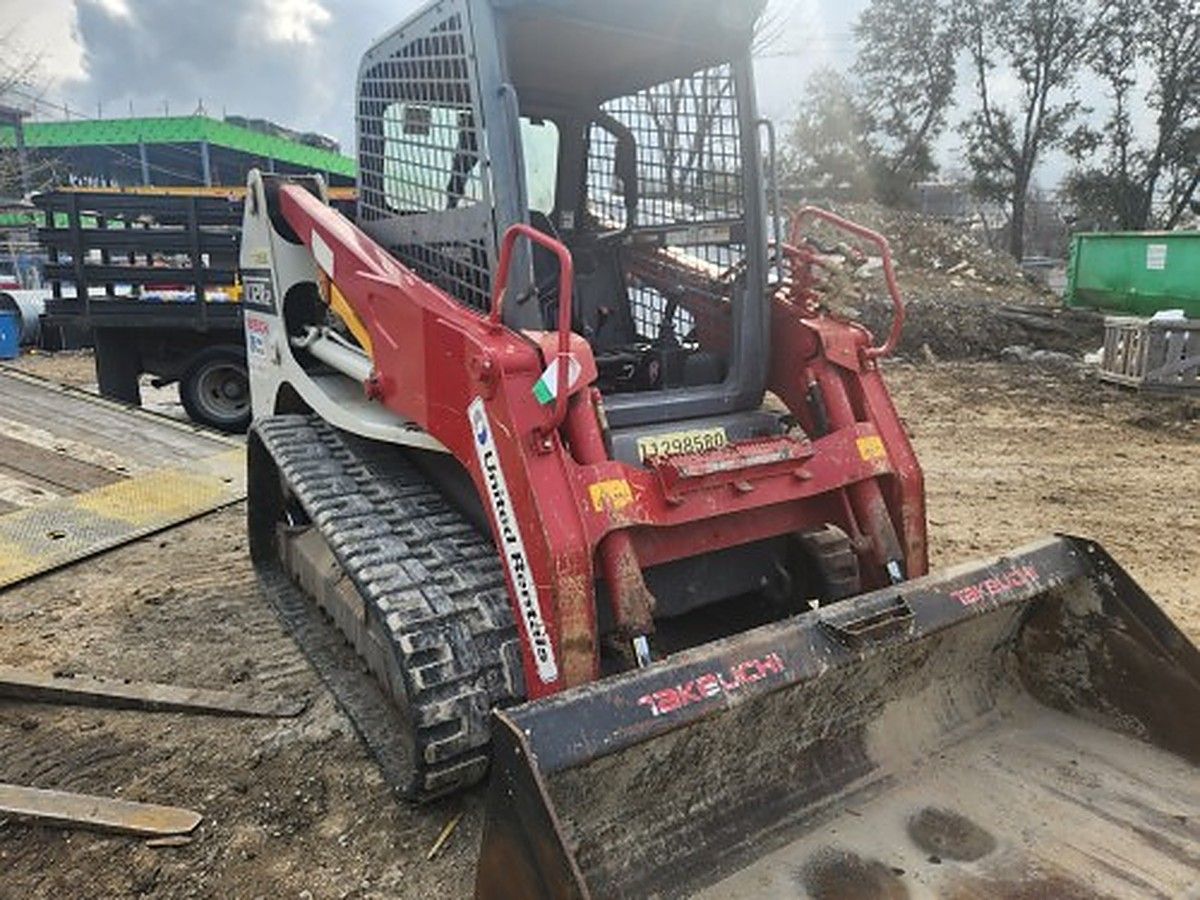 TAKEUCHI TL12R2-R photo 2
