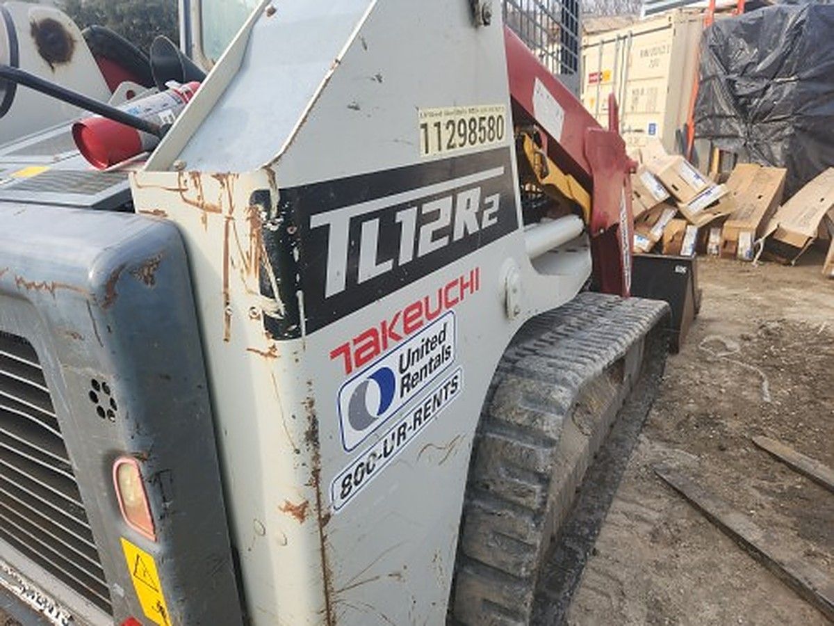 TAKEUCHI TL12R2-R photo 3