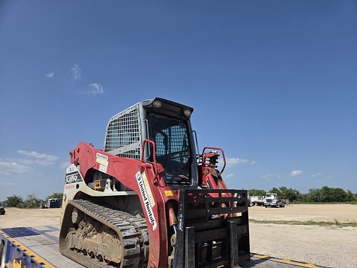 TAKEUCHI TL12V2-CR photo 10