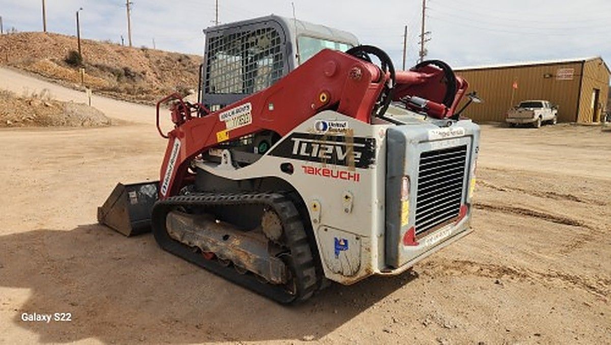 TAKEUCHI TL12V2-CR photo 2
